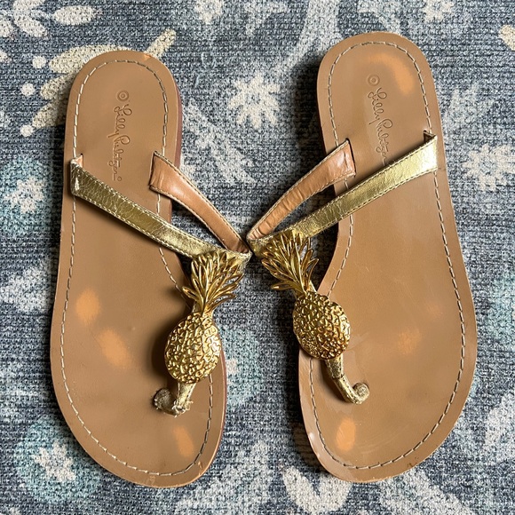 Lilly Pulitzer for Target Gold Pineapple Thong Sandal Flip Flops - Picture 2 of 8
